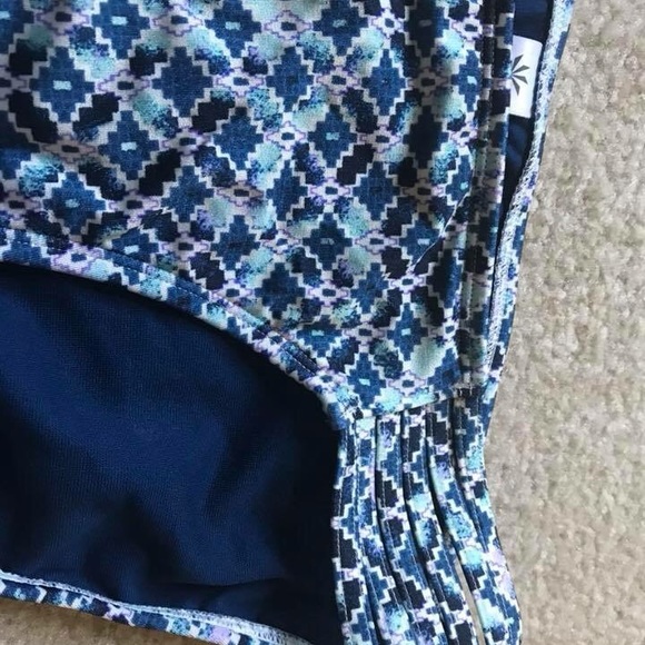 Athleta Aqualux Bikini Top and Bottoms - Picture 3 of 4